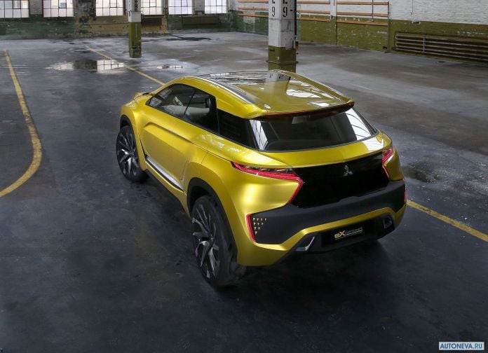 2015 Mitsubishi EX Concept - фотография 20 из 47