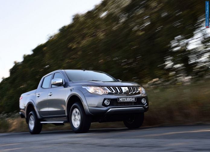 2015 Mitsubishi L200 - фотография 8 из 16