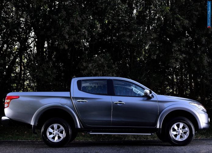 2015 Mitsubishi L200 - фотография 9 из 16