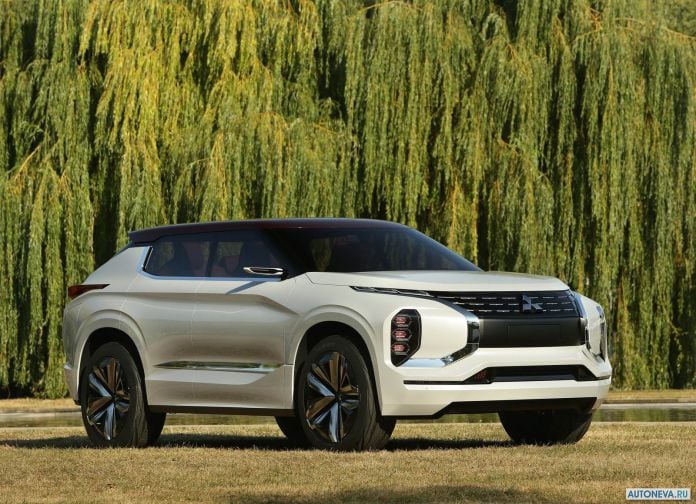 2016 Mitsubishi GT PHEV Concept - фотография 1 из 46