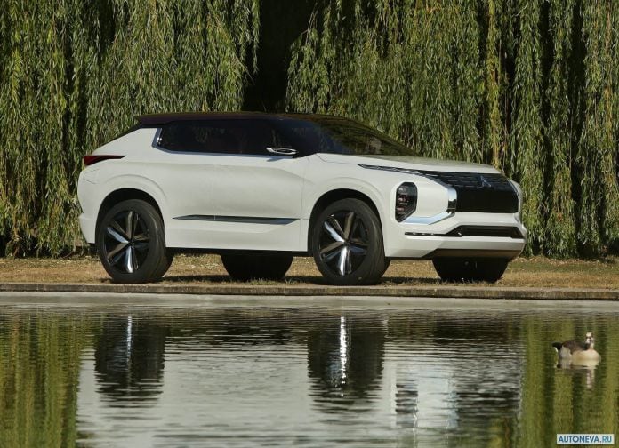 2016 Mitsubishi GT PHEV Concept - фотография 2 из 46