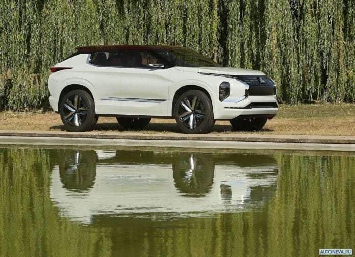 2016 Mitsubishi GT PHEV Concept - фотография 5 из 46