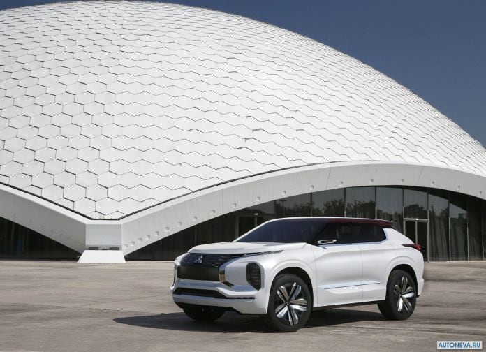 2016 Mitsubishi GT PHEV Concept - фотография 10 из 46