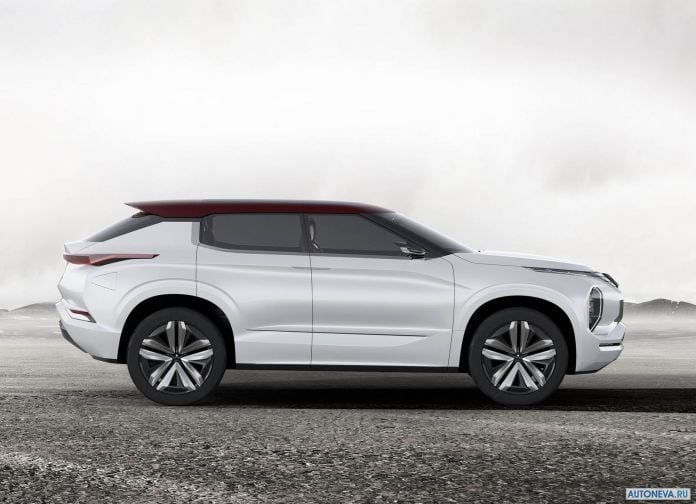 2016 Mitsubishi GT PHEV Concept - фотография 14 из 46