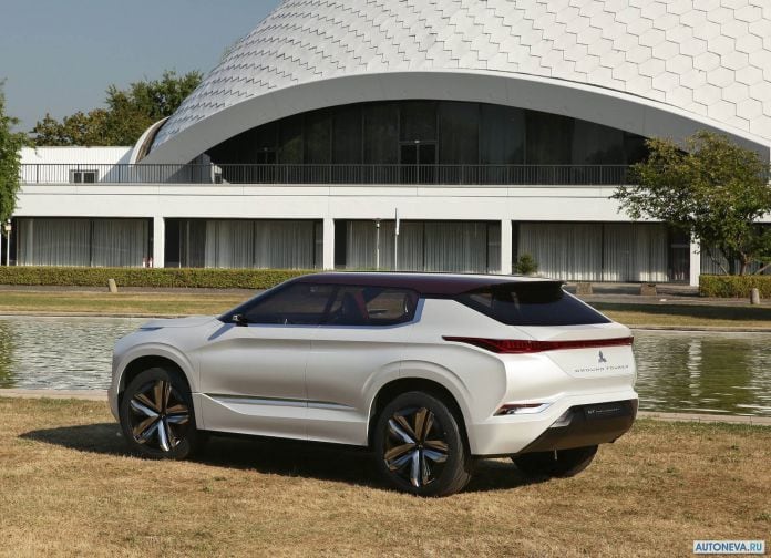 2016 Mitsubishi GT PHEV Concept - фотография 22 из 46