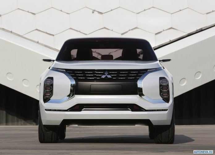 2016 Mitsubishi GT PHEV Concept - фотография 27 из 46