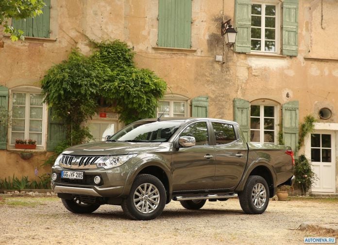2016 Mitsubishi L200 - фотография 8 из 131