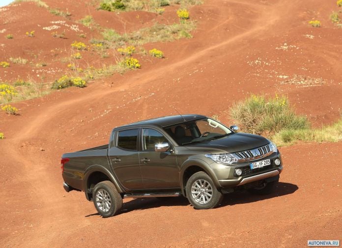 2016 Mitsubishi L200 - фотография 24 из 131