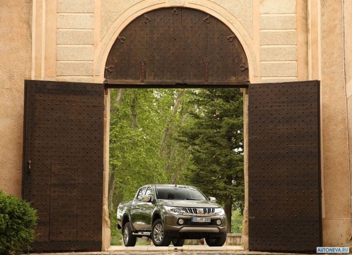 2016 Mitsubishi L200 - фотография 27 из 131