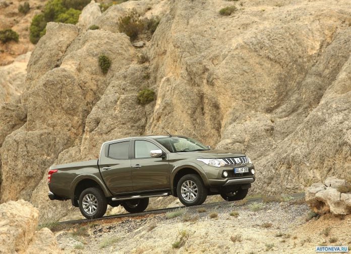 2016 Mitsubishi L200 - фотография 30 из 131