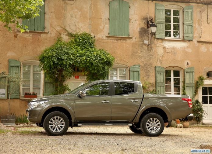 2016 Mitsubishi L200 - фотография 56 из 131
