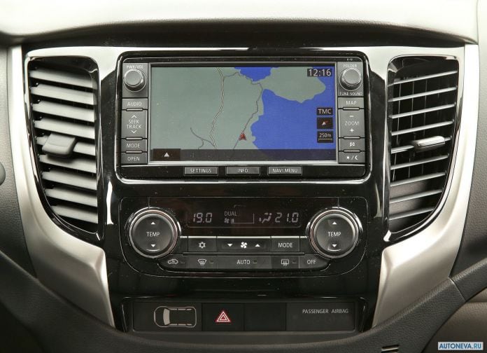 2016 Mitsubishi L200 - фотография 103 из 131