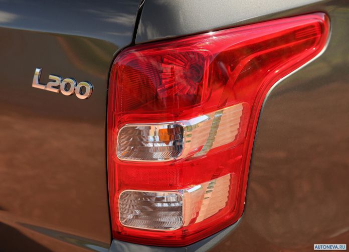 2016 Mitsubishi L200 - фотография 117 из 131