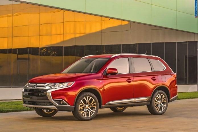 2016 Mitsubishi Outlander - фотография 7 из 43