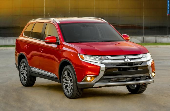 2016 Mitsubishi Outlander - фотография 13 из 43