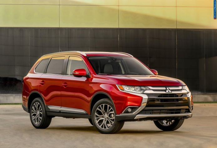2016 Mitsubishi Outlander - фотография 15 из 43