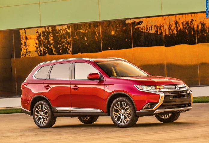 2016 Mitsubishi Outlander - фотография 16 из 43
