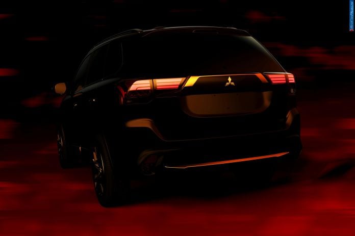 2016 Mitsubishi Outlander - фотография 38 из 43