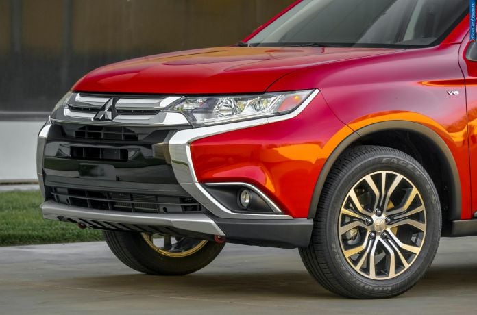2016 Mitsubishi Outlander - фотография 39 из 43