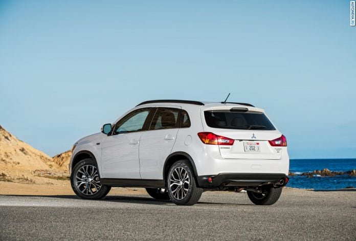2016 Mitsubishi Outlander Sport - фотография 2 из 78