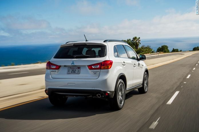 2016 Mitsubishi Outlander Sport - фотография 6 из 78