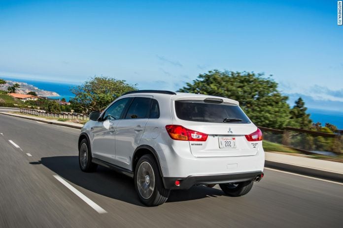 2016 Mitsubishi Outlander Sport - фотография 8 из 78