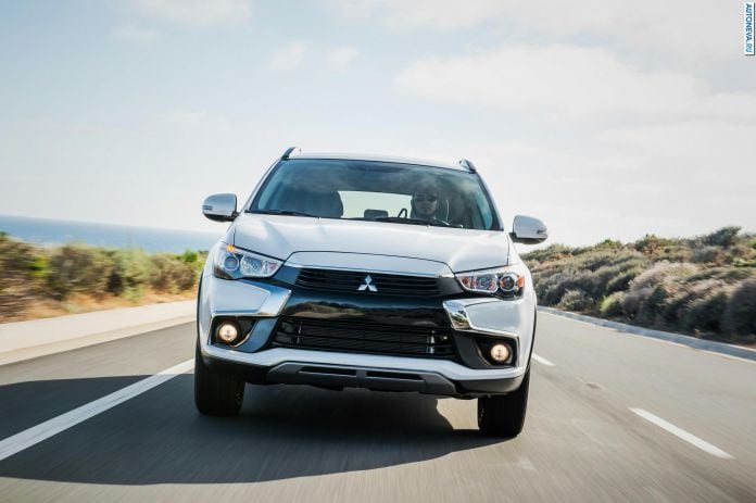 2016 Mitsubishi Outlander Sport - фотография 14 из 78