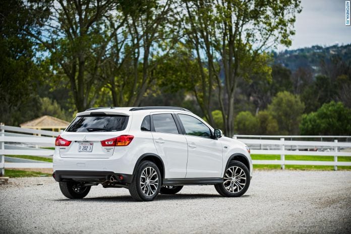 2016 Mitsubishi Outlander Sport - фотография 28 из 78