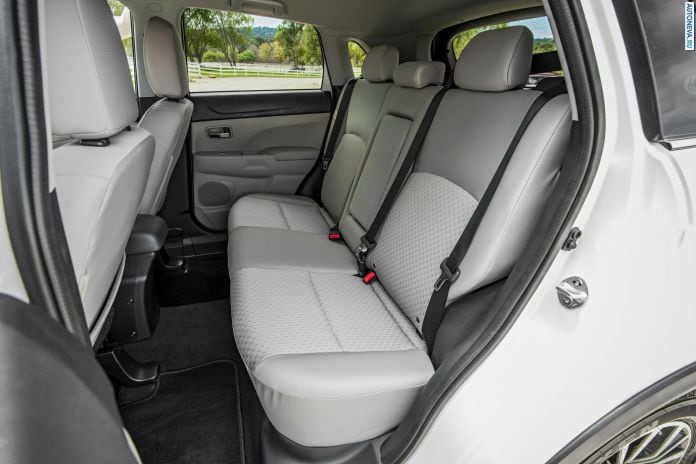 2016 Mitsubishi Outlander Sport - фотография 51 из 78