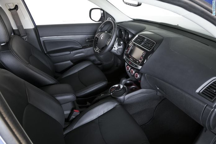 2016 Mitsubishi Outlander Sport - фотография 55 из 78