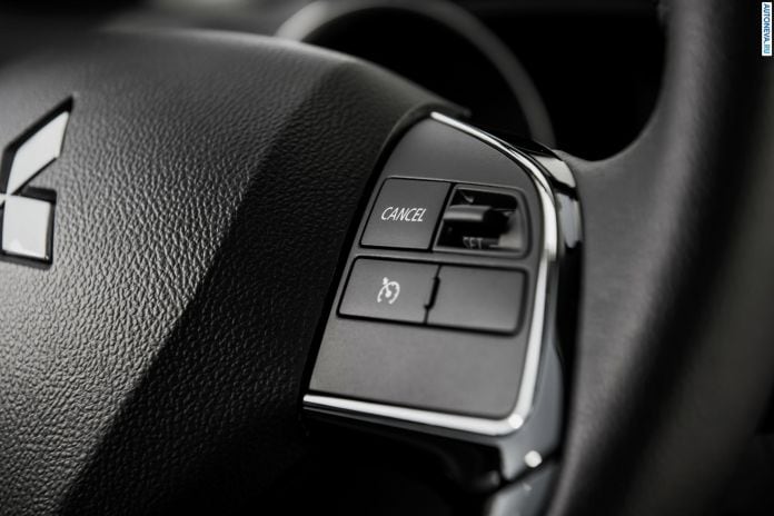 2016 Mitsubishi Outlander Sport - фотография 74 из 78