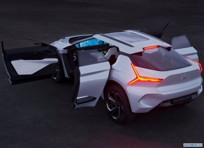 2017 Mitsubishi e-Evolution Concept - фотография 19 из 52