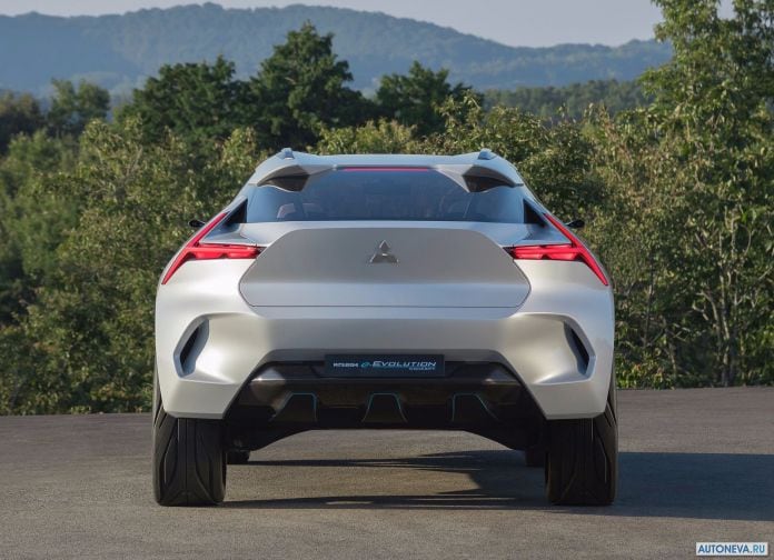 2017 Mitsubishi e-Evolution Concept - фотография 22 из 52
