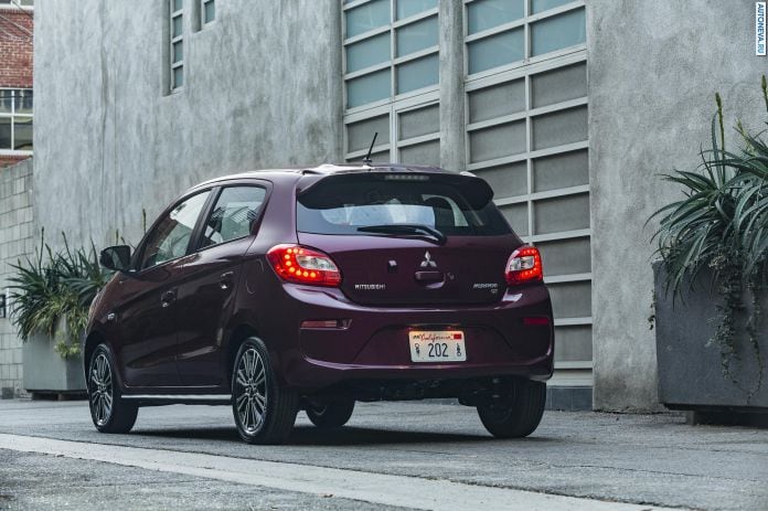 2017 Mitsubishi Mirage GT - фотография 2 из 31