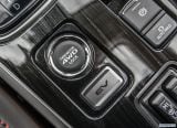 mitsubishi_2017_outlander_phev_015.jpg