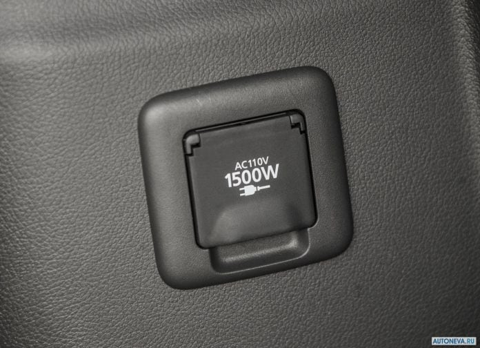 2017 Mitsubishi Outlander PHEV - фотография 24 из 39