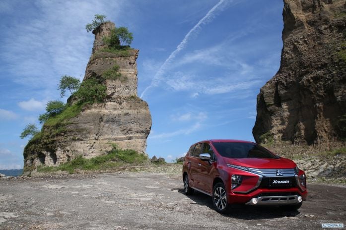 2017 Mitsubishi Xpander - фотография 1 из 28