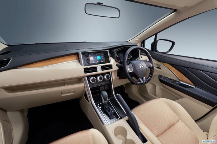 2017 Mitsubishi Xpander - фотография 21 из 28