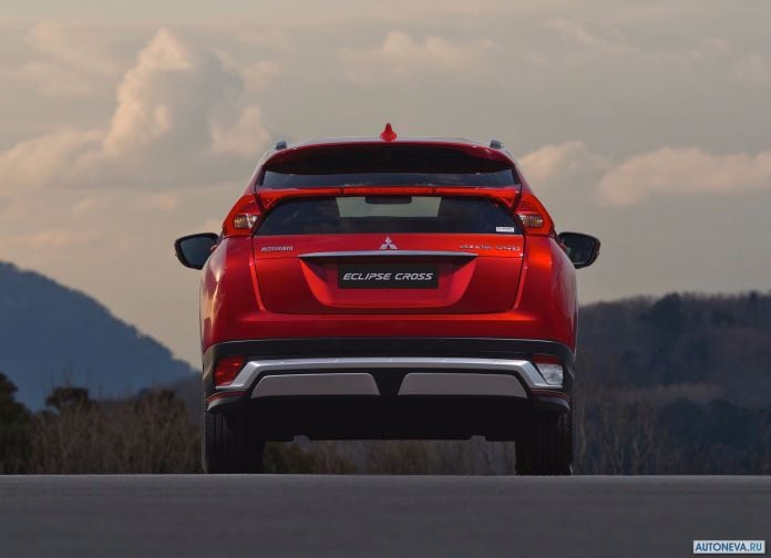 2018 Mitsubishi Eclipse Cross - фотография 36 из 83