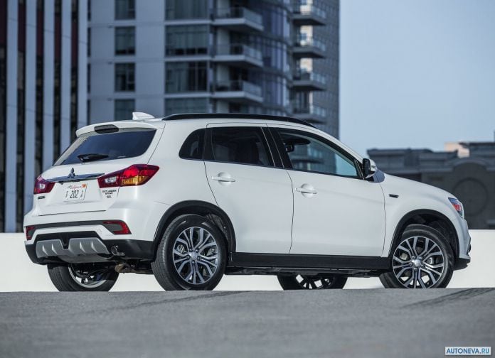 2018 Mitsubishi Outlander Sport - фотография 7 из 16