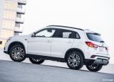 mitsubishi_2018_outlander_sport_009.jpg