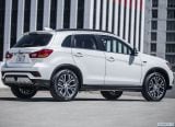 mitsubishi_2018_outlander_sport_010.jpg