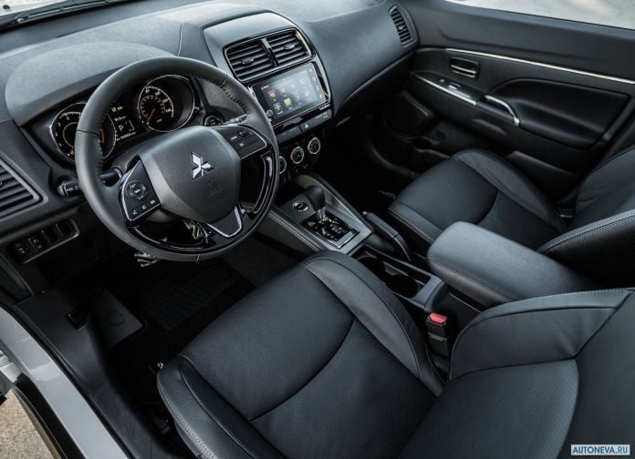 2018 Mitsubishi Outlander Sport - фотография 12 из 16