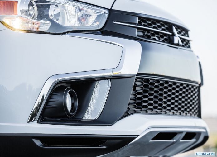 2018 Mitsubishi Outlander Sport - фотография 15 из 16