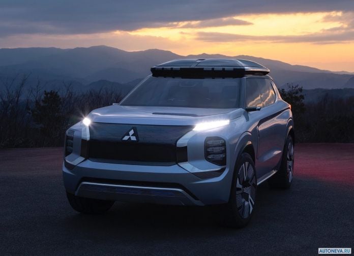 2019 Mitsubishi Engelberg Tourer Concept - фотография 2 из 46