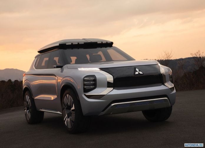 2019 Mitsubishi Engelberg Tourer Concept - фотография 8 из 46