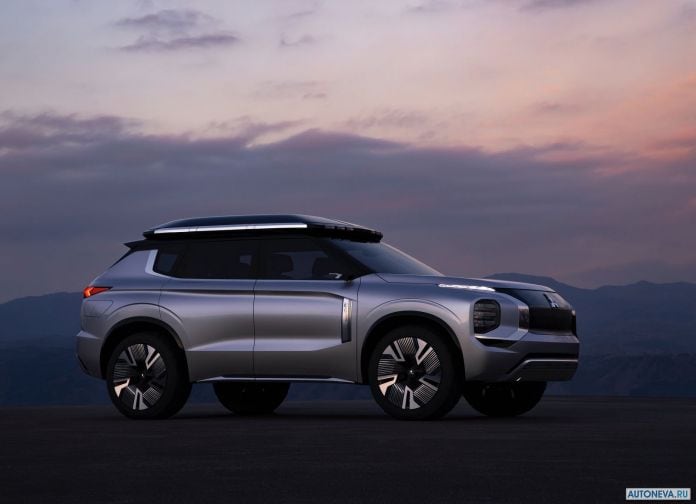 2019 Mitsubishi Engelberg Tourer Concept - фотография 9 из 46