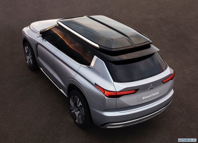 2019 Mitsubishi Engelberg Tourer Concept - фотография 15 из 46