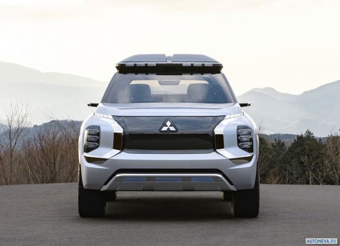 2019 Mitsubishi Engelberg Tourer Concept - фотография 18 из 46