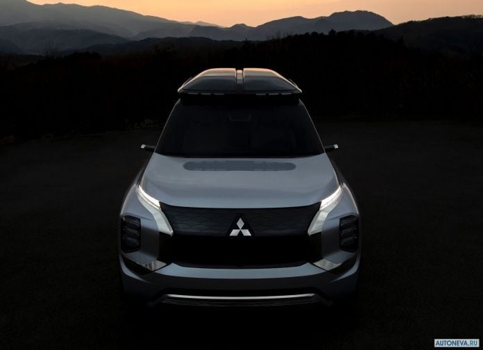 2019 Mitsubishi Engelberg Tourer Concept - фотография 23 из 46